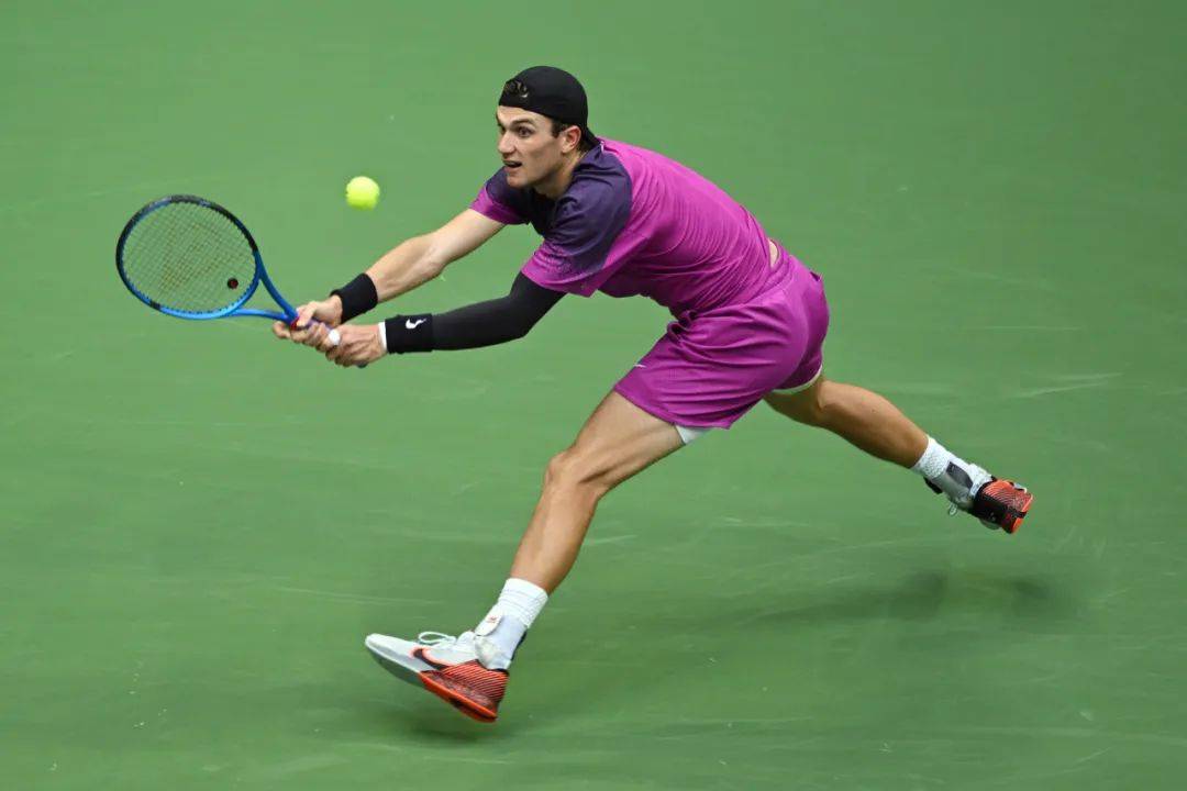 正式比赛中 正式比赛中