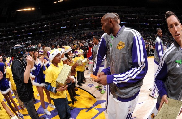 越来越强调 越来越强调