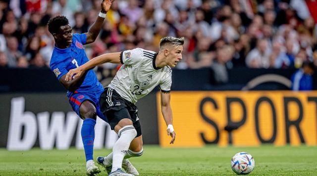 于激进的豪 于激进的豪