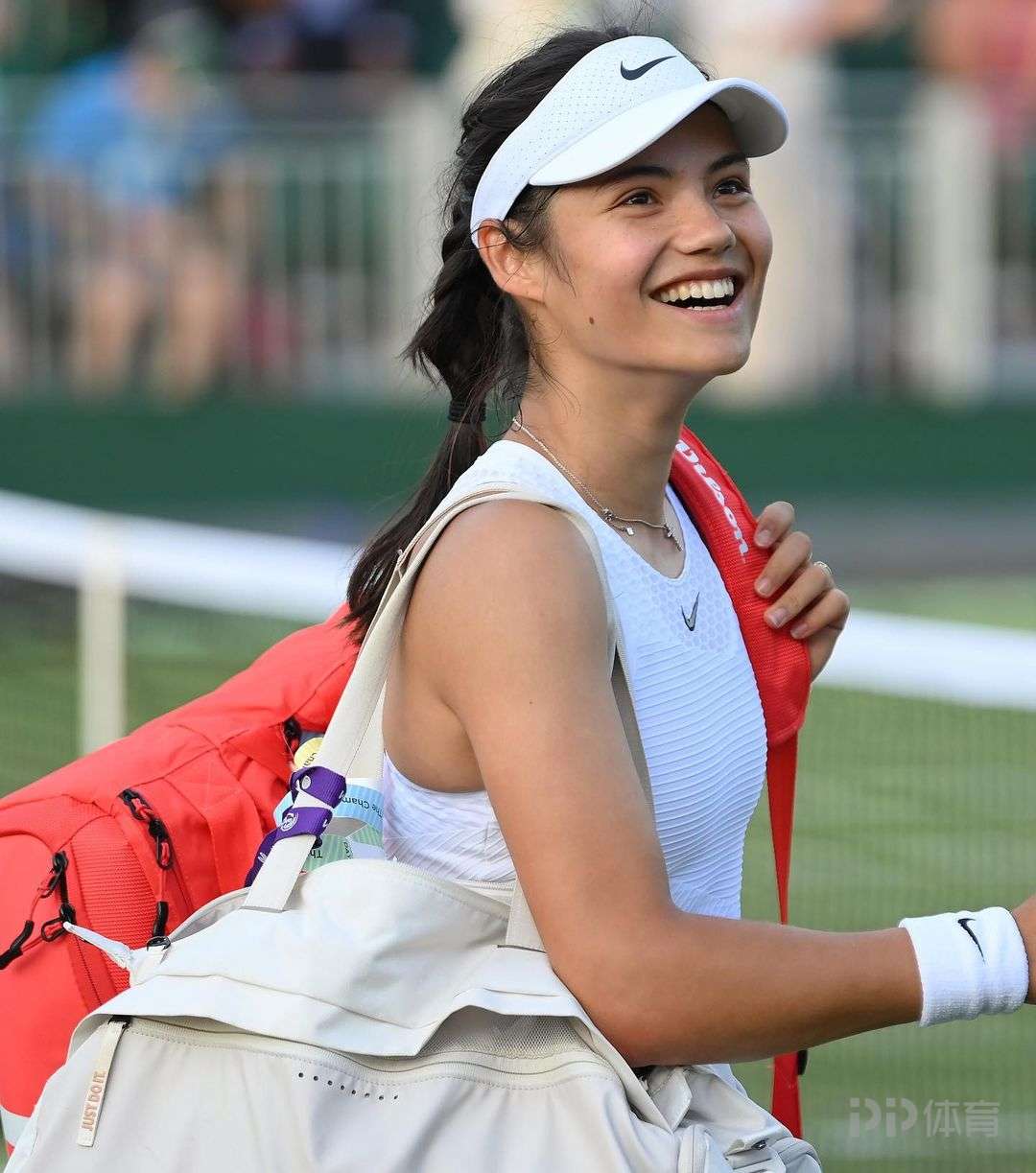 前场攻击手 前场攻击手