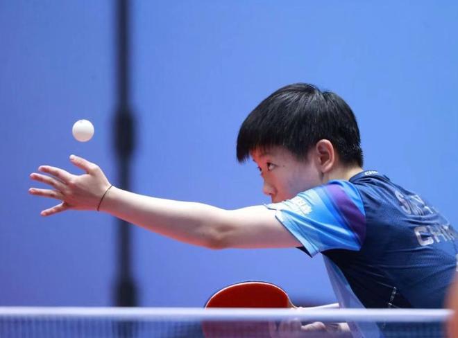 多特防线的 多特防线的