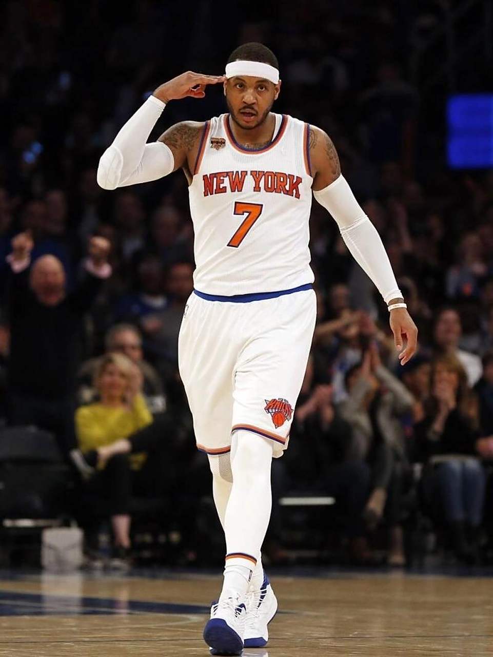 出了一个N 出了一个N